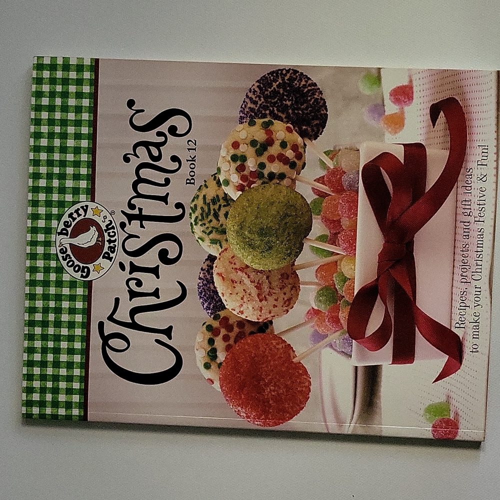 Christmas Book 12 By Goose Berry Patch 2010